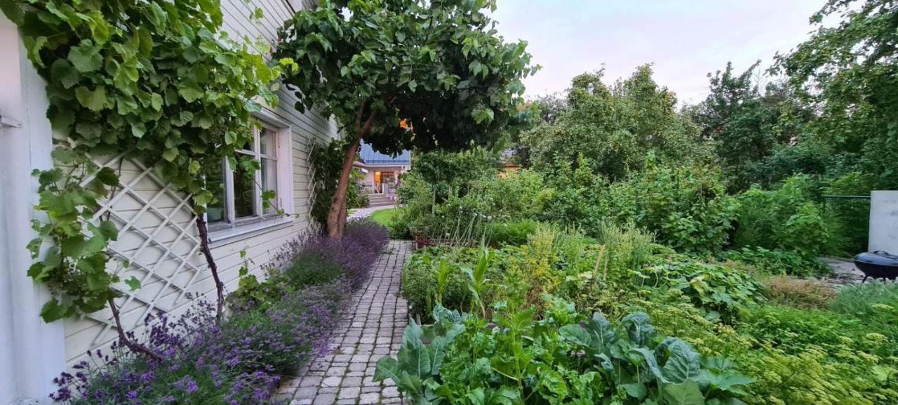 Semesterbostad House In The *